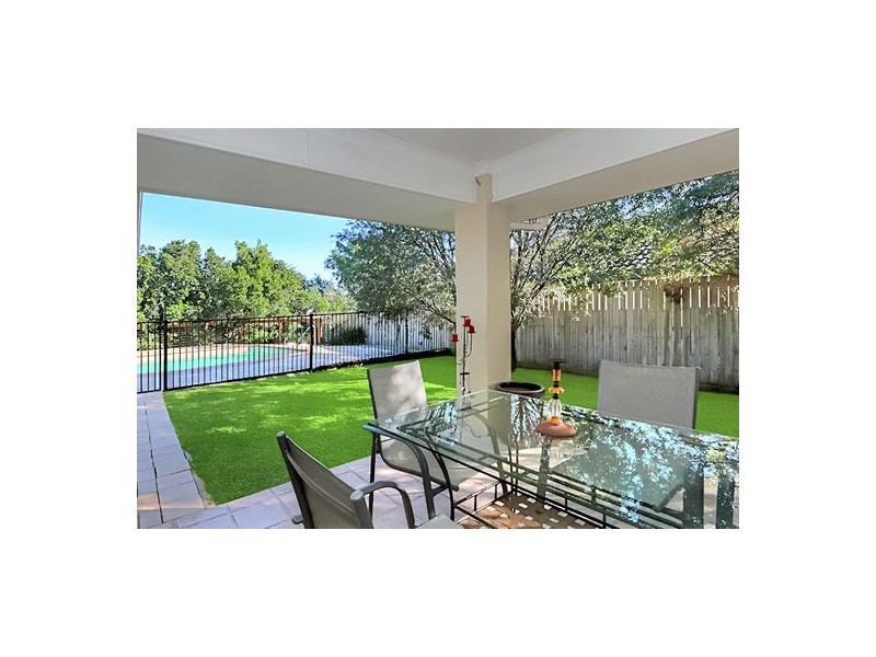 42 Discovery Drive, Little Mountain QLD 4551