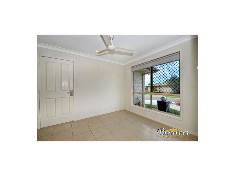 6 Kingsley Court, Little Mountain QLD 4551