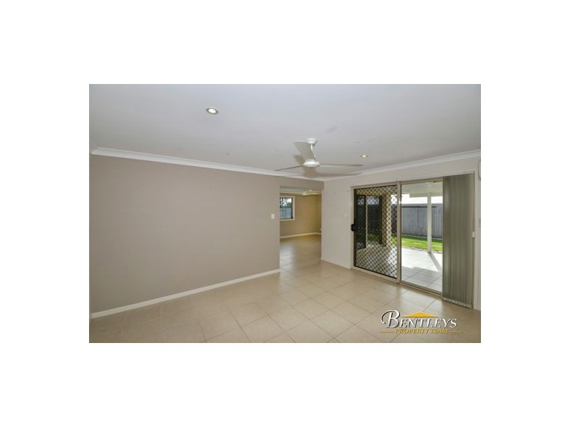 6 Kingsley Court, Little Mountain QLD 4551