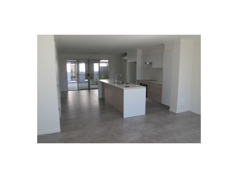 2/2 Keppel Street, Meridan Plains QLD 4551