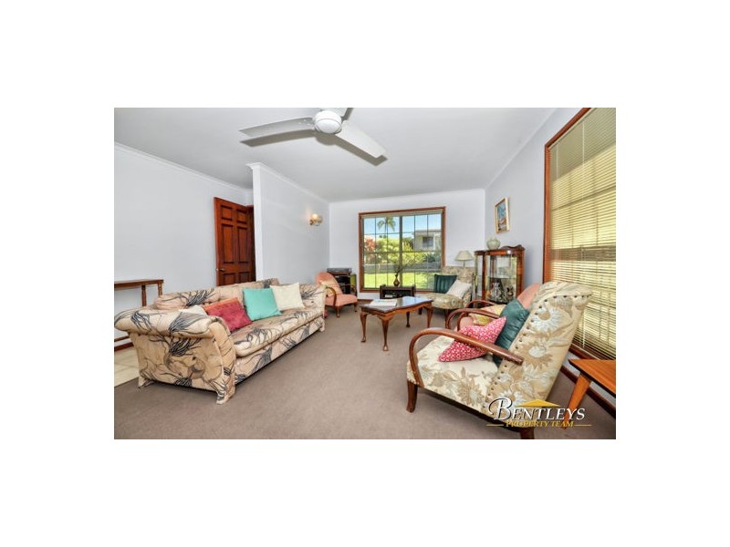 27 Pozieres Crescent, Aroona QLD 4551