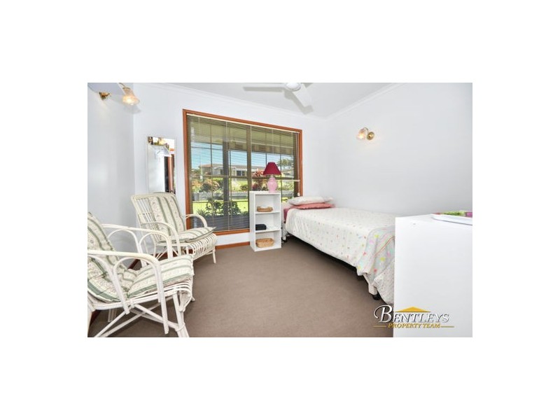 27 Pozieres Crescent, Aroona QLD 4551