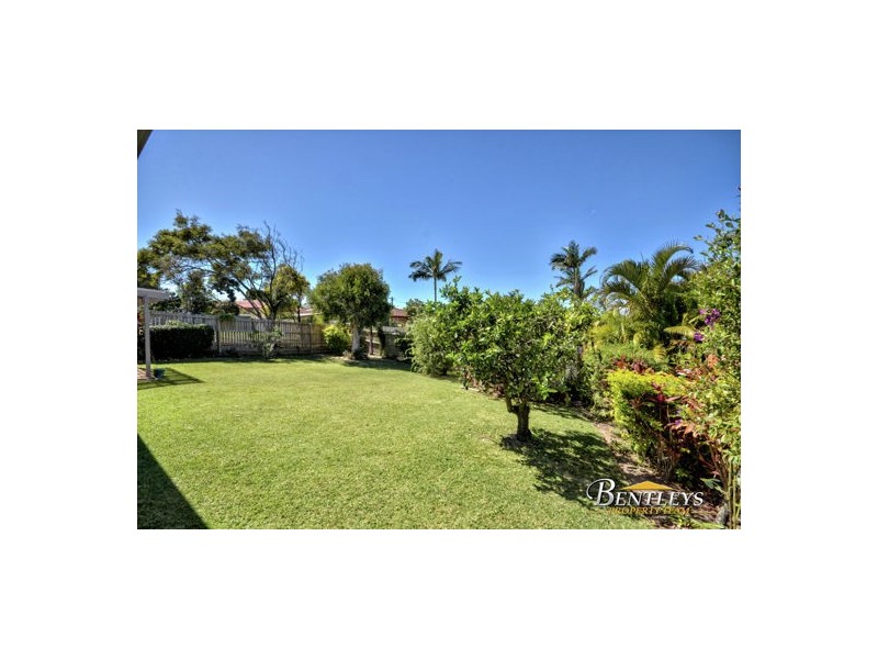 27 Pozieres Crescent, Aroona QLD 4551