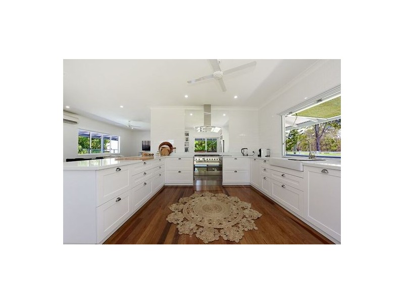 81 Pierce Avenue, Little Mountain QLD 4551