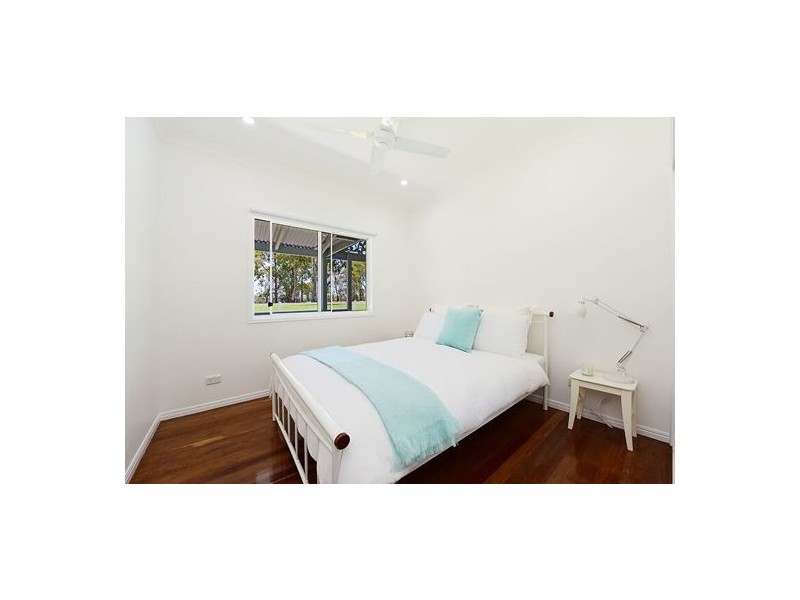 81 Pierce Avenue, Little Mountain QLD 4551