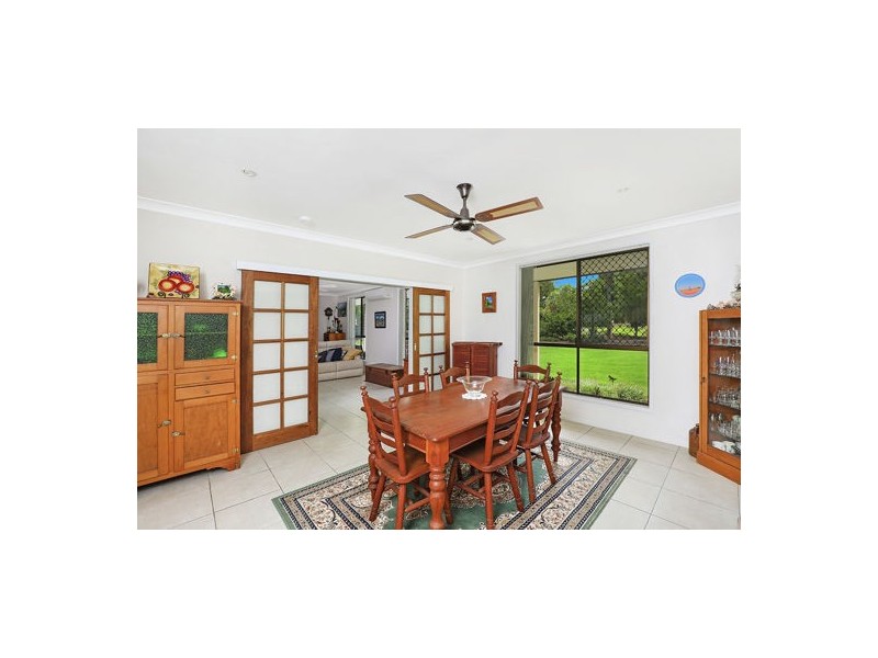 5 Casuarina Drive, Little Mountain QLD 4551