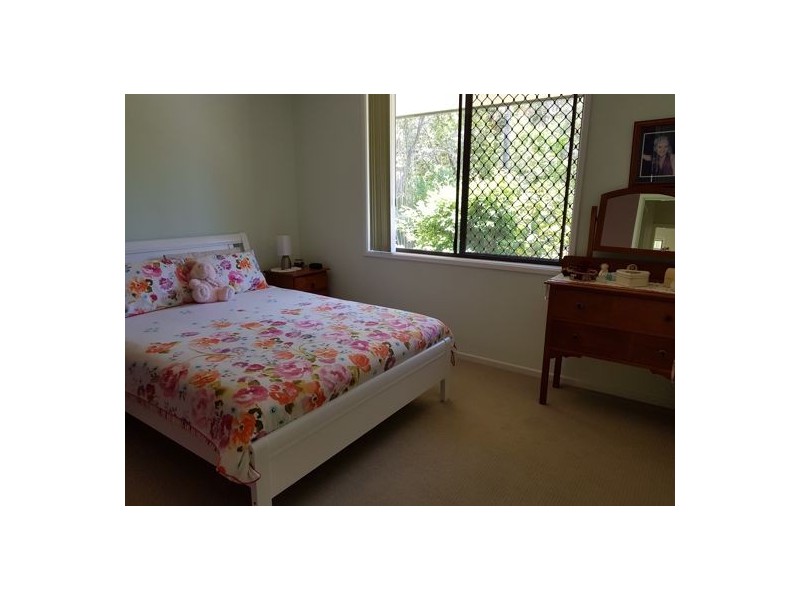 5 Casuarina Drive, Little Mountain QLD 4551