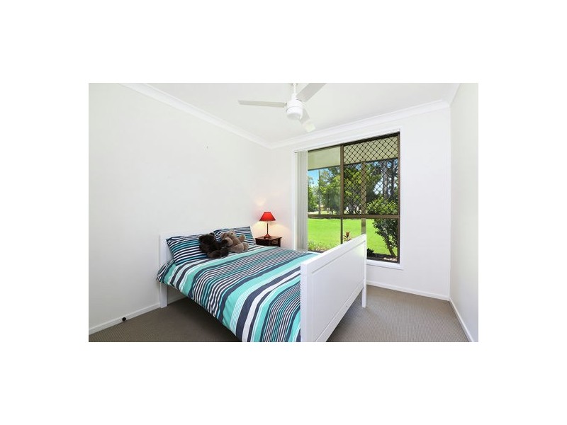 5 Casuarina Drive, Little Mountain QLD 4551