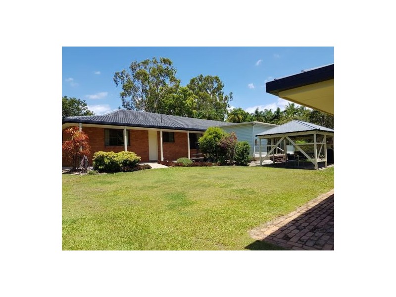 5 Casuarina Drive, Little Mountain QLD 4551