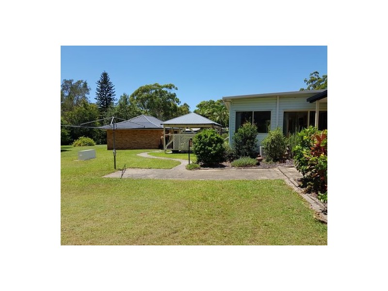 5 Casuarina Drive, Little Mountain QLD 4551