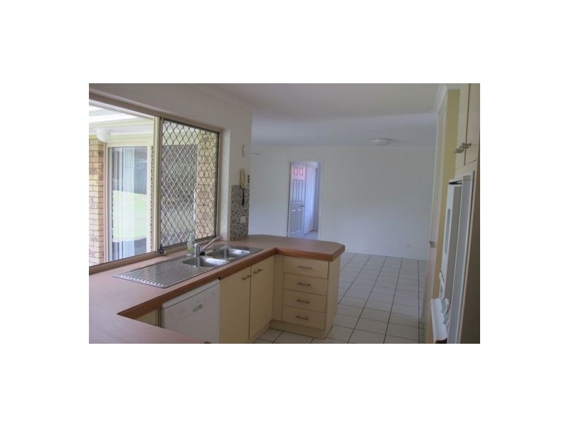 9 Rossiter Place, Aroona QLD 4551