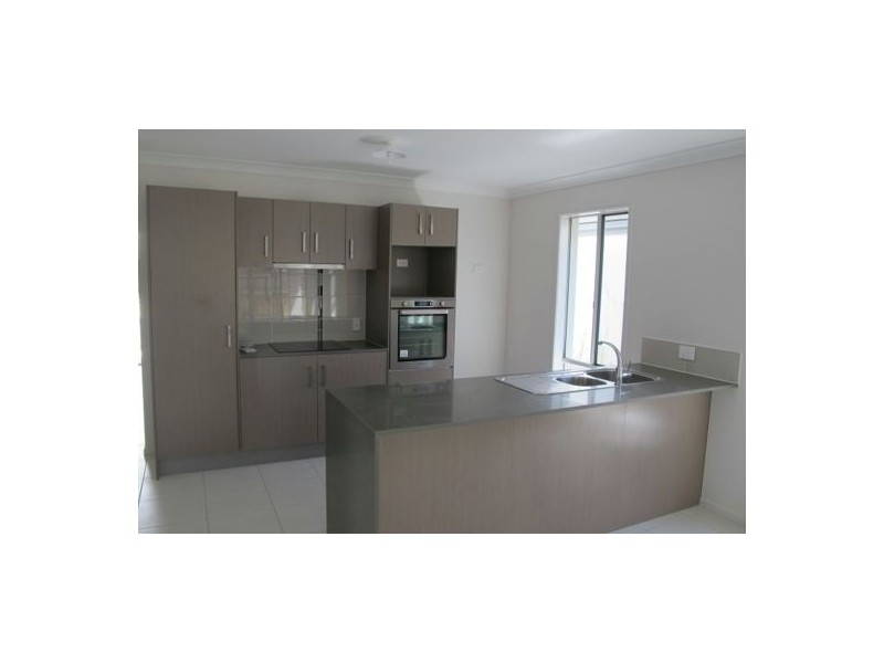 4 Stradbroke Street, Mountain Creek QLD 4557