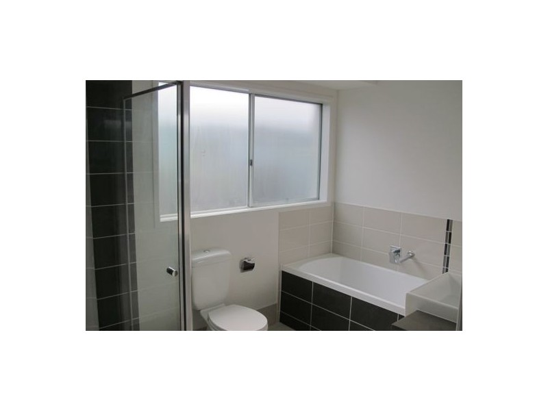 4 Stradbroke Street, Mountain Creek QLD 4557