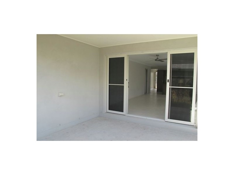 4 Stradbroke Street, Mountain Creek QLD 4557