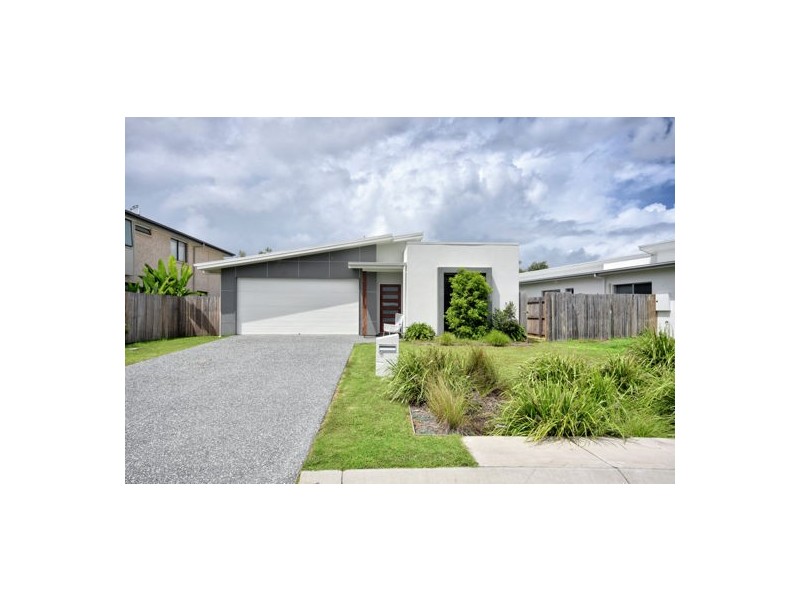 9 Ruby Crescent, Meridan Plains QLD 4551