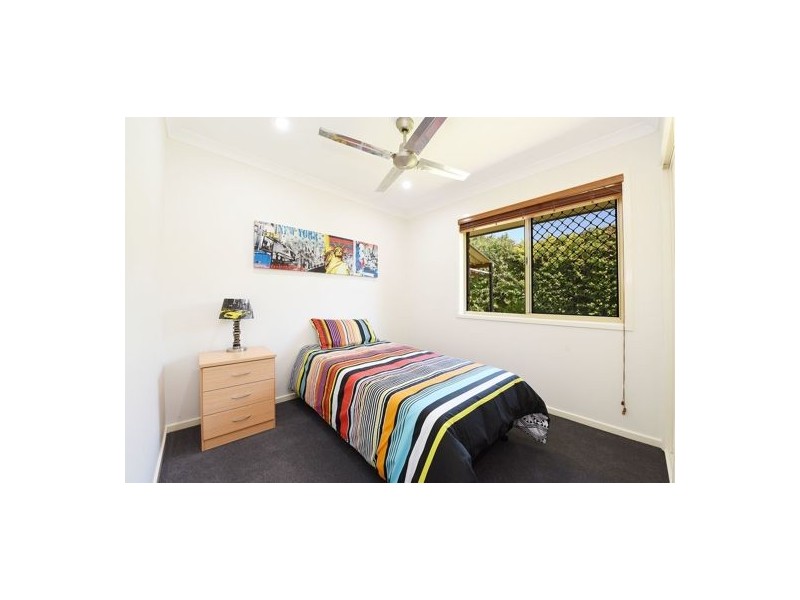 1 Hanwell Court, Little Mountain QLD 4551