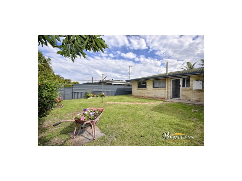157 Nicklin Way, Warana QLD 4575