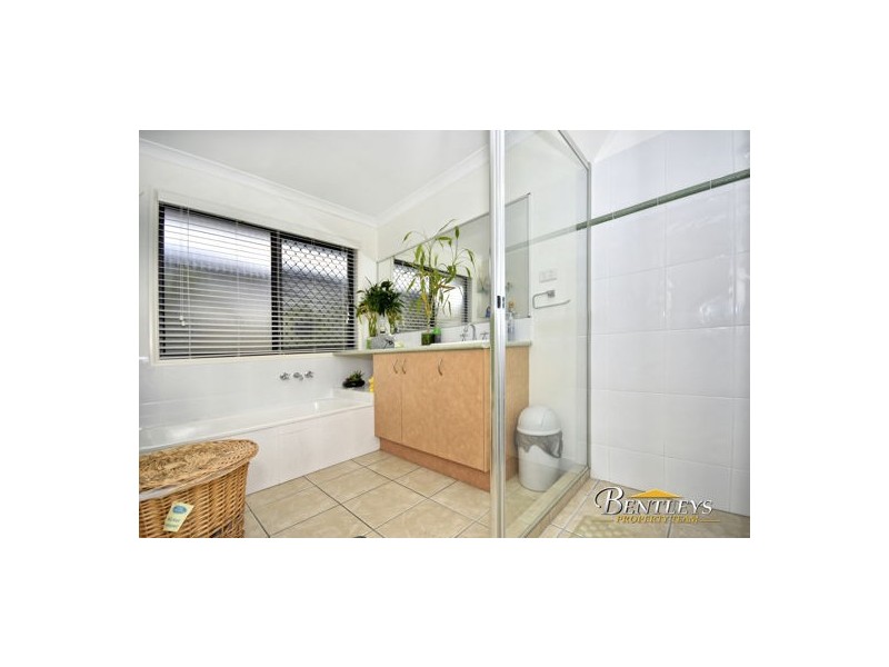 36 Discovery Drive, Little Mountain QLD 4551