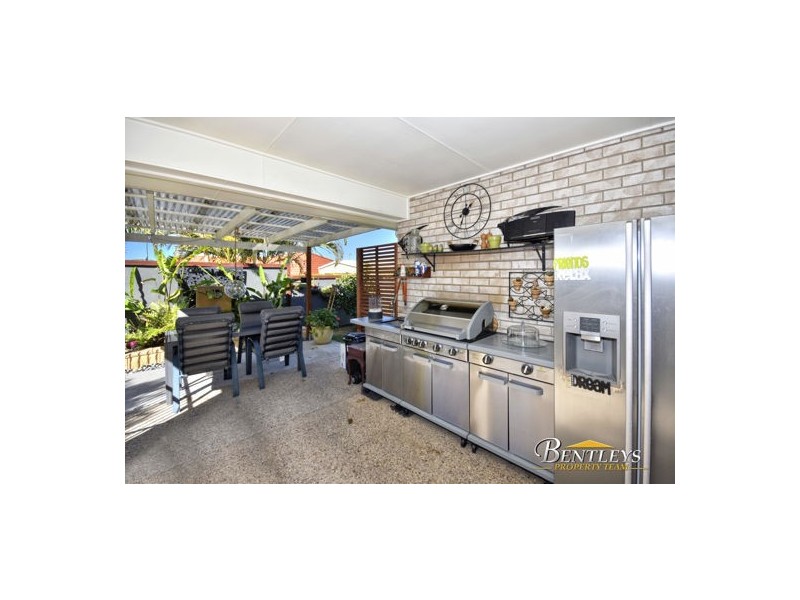 15 MOWBURRA PLACE, Caloundra West QLD 4551