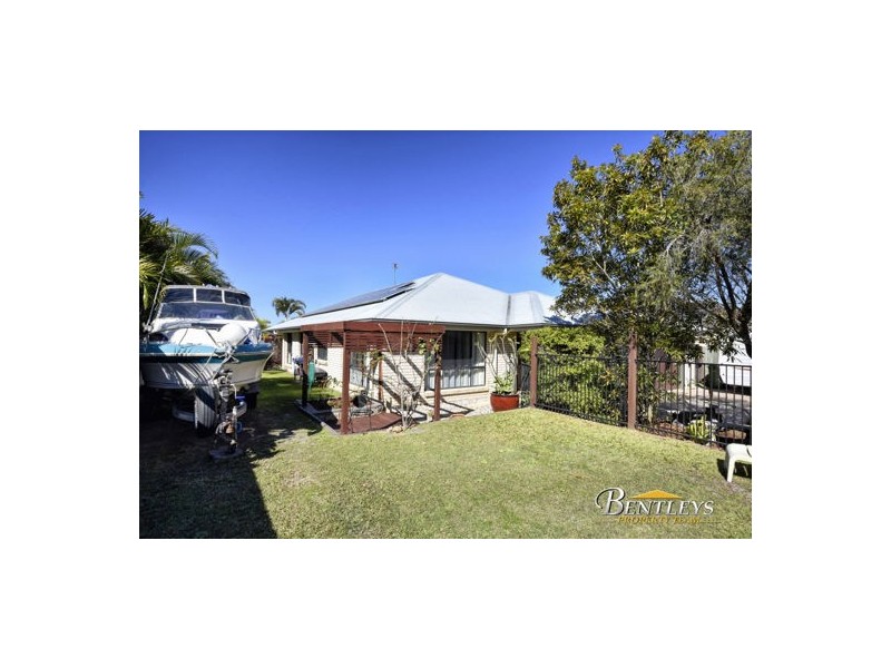 15 MOWBURRA PLACE, Caloundra West QLD 4551