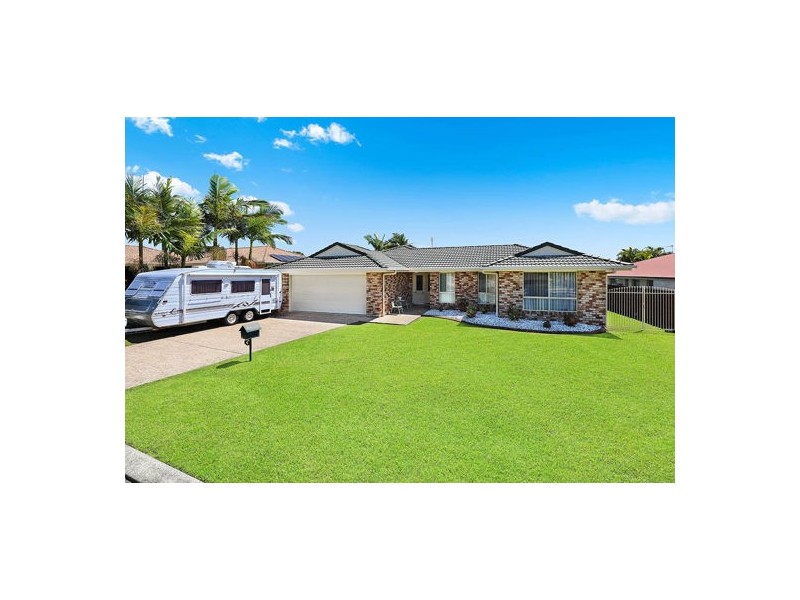 4 Greenvale Court, Little Mountain QLD 4551