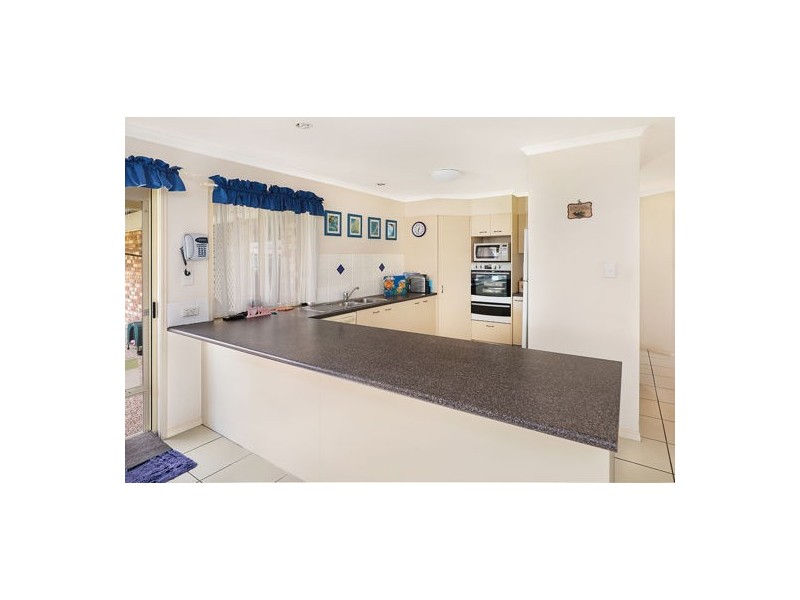 4 Greenvale Court, Little Mountain QLD 4551