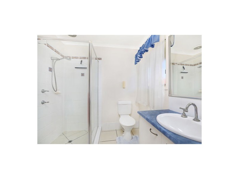 4 Greenvale Court, Little Mountain QLD 4551