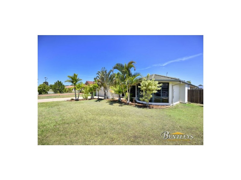 7 Water Side Place, Little Mountain QLD 4551
