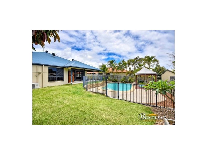 17 Highclare Court, Little Mountain QLD 4551