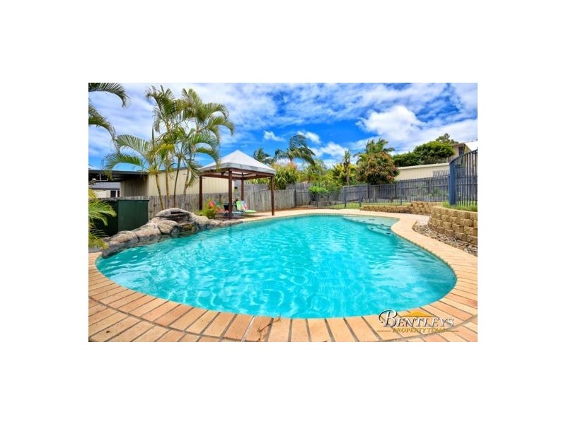 17 Highclare Court, Little Mountain QLD 4551