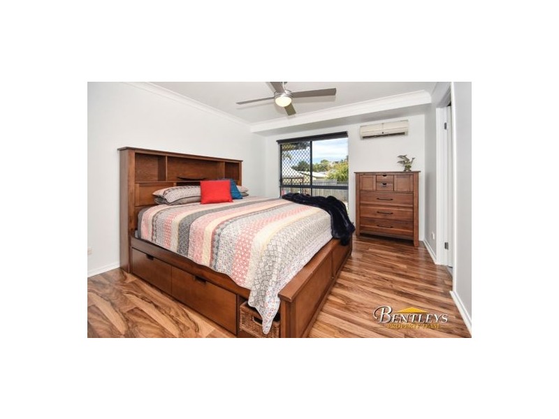 17 Highclare Court, Little Mountain QLD 4551