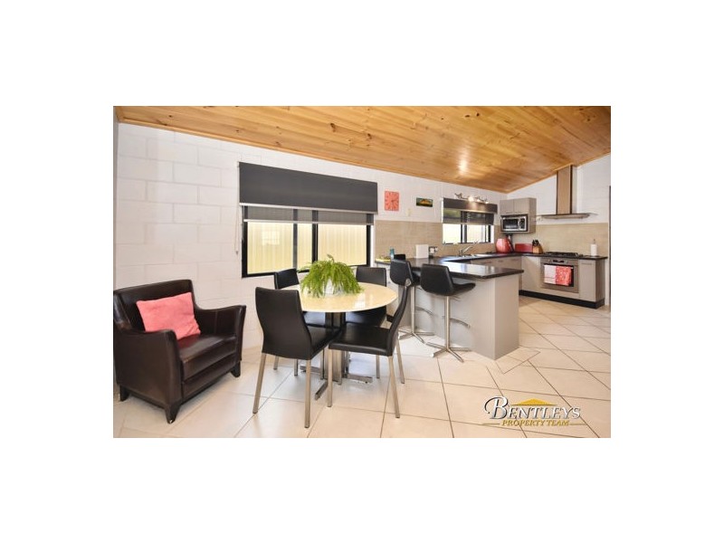 517 Nicklin Way, Wurtulla QLD 4575