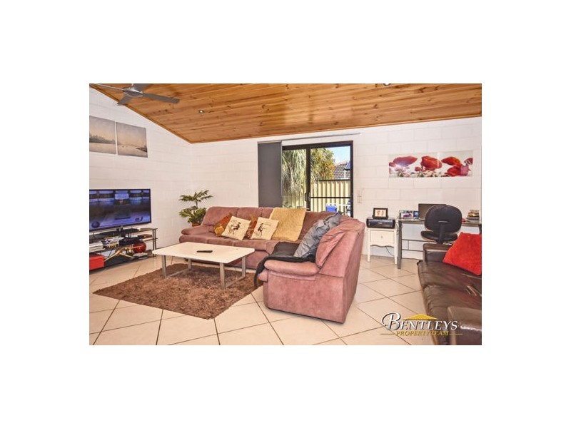 517 Nicklin Way, Wurtulla QLD 4575
