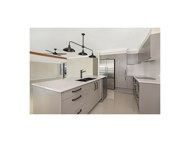 95 Point Cartwright Drive, Buddina QLD 4575