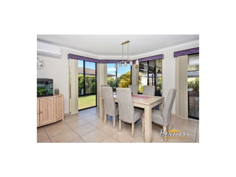 20 Huntley Place, Caloundra West QLD 4551