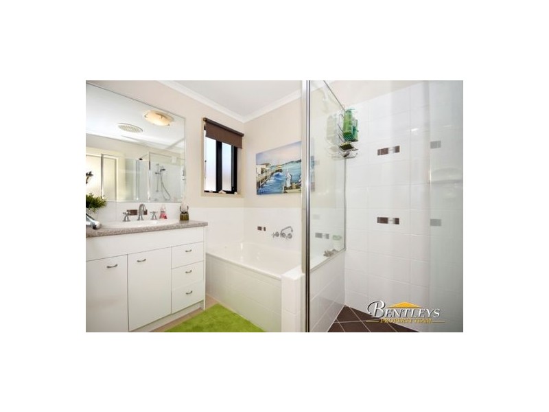 20 Huntley Place, Caloundra West QLD 4551