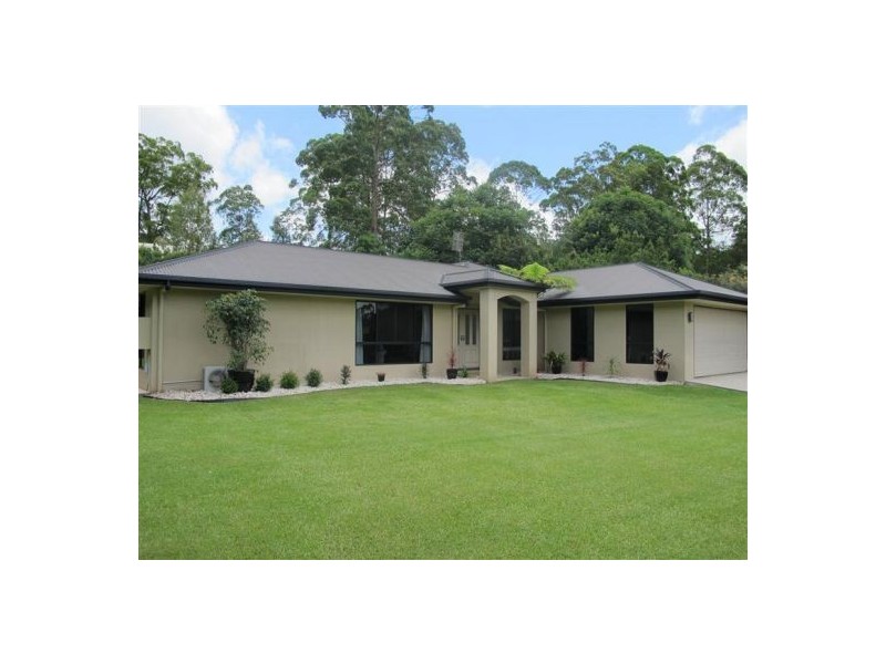 4  Samuel Place, Mooloolah Valley QLD 4553