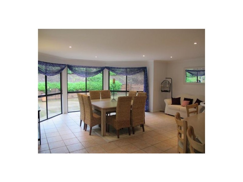 4  Samuel Place, Mooloolah Valley QLD 4553