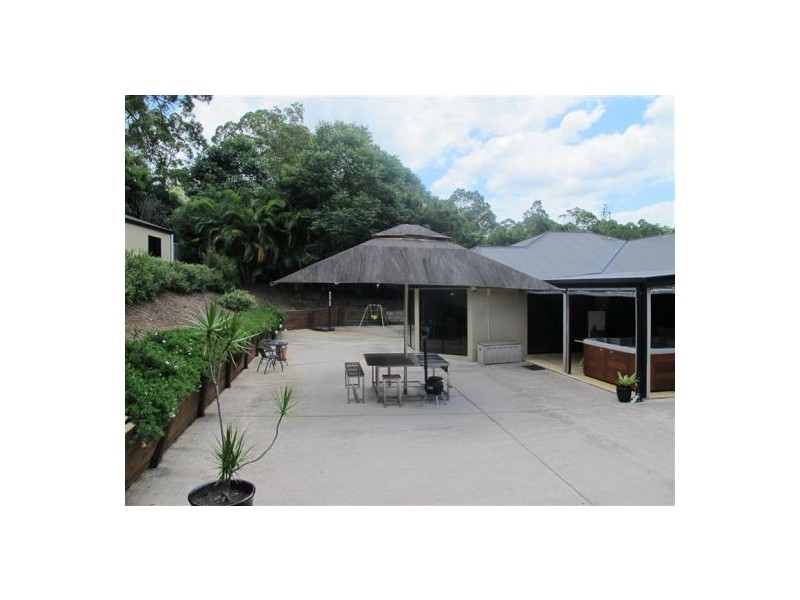 4  Samuel Place, Mooloolah Valley QLD 4553