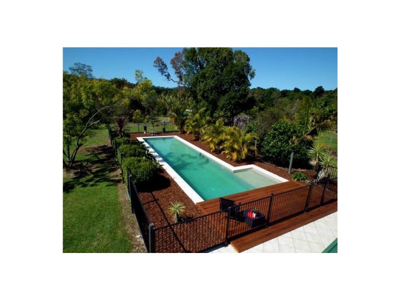 2 Coolibah Court, Mooloolah Valley QLD 4553