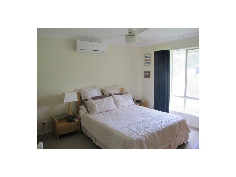 22 Maddock Avenue, Mooloolah Valley QLD 4553