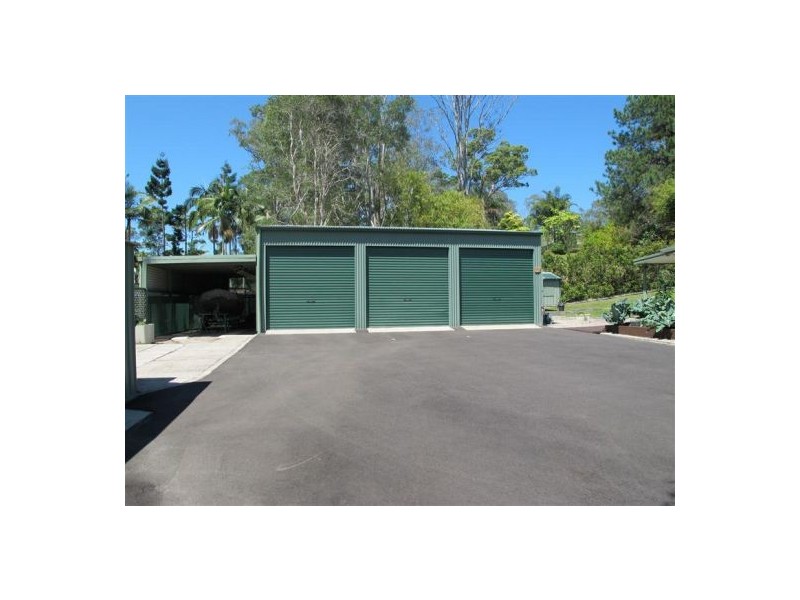 8 Hamilton Close, Mooloolah Valley QLD 4553