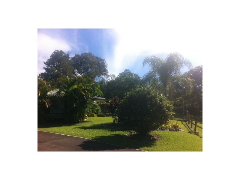 8 Hamilton Close, Mooloolah Valley QLD 4553