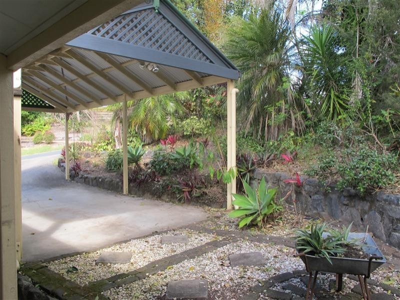 13 Karanne Drive, Mooloolah Valley QLD 4553