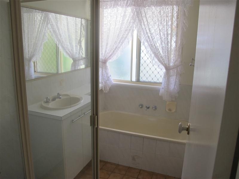 13 Karanne Drive, Mooloolah Valley QLD 4553