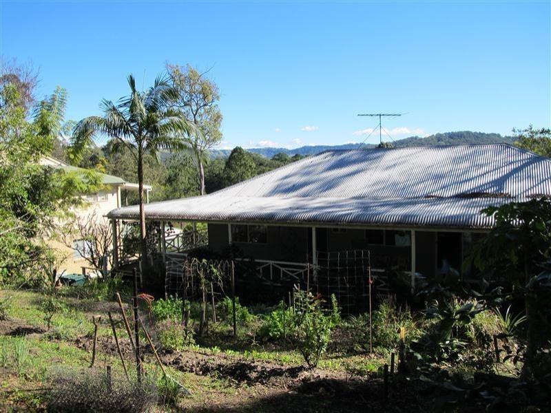 32 Suzen Court, Mooloolah Valley QLD 4553