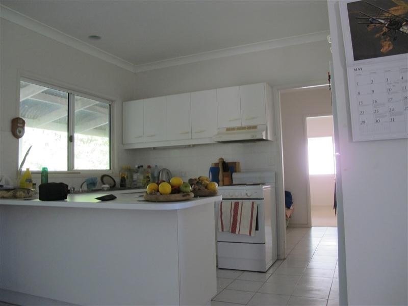 32 Suzen Court, Mooloolah Valley QLD 4553