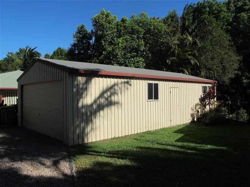 5 Scribble Gum Close, Mooloolah Valley QLD 4553