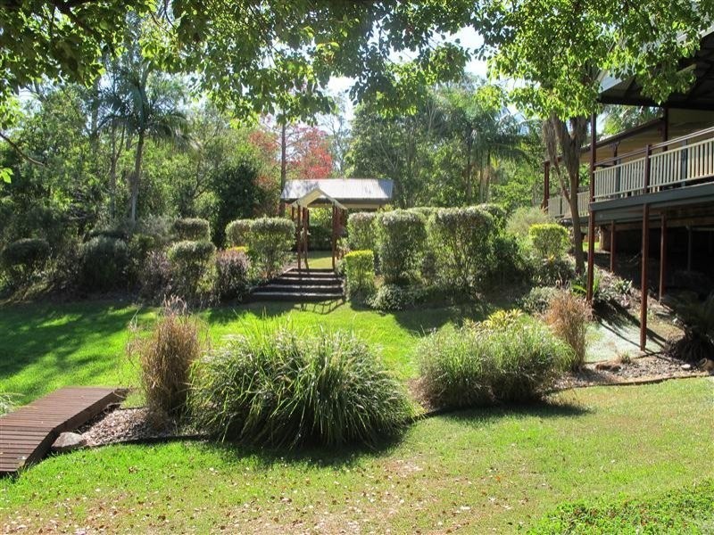 5 Scribble Gum Close, Mooloolah Valley QLD 4553