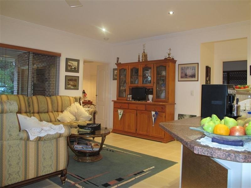 9 MADDOCK AVE, Mooloolah Valley QLD 4553